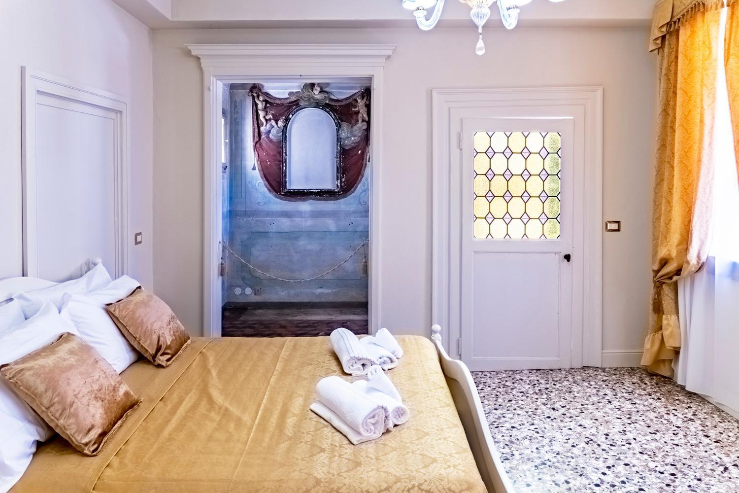 Palazzo Titti Rialto Suites Veneţia Exterior foto