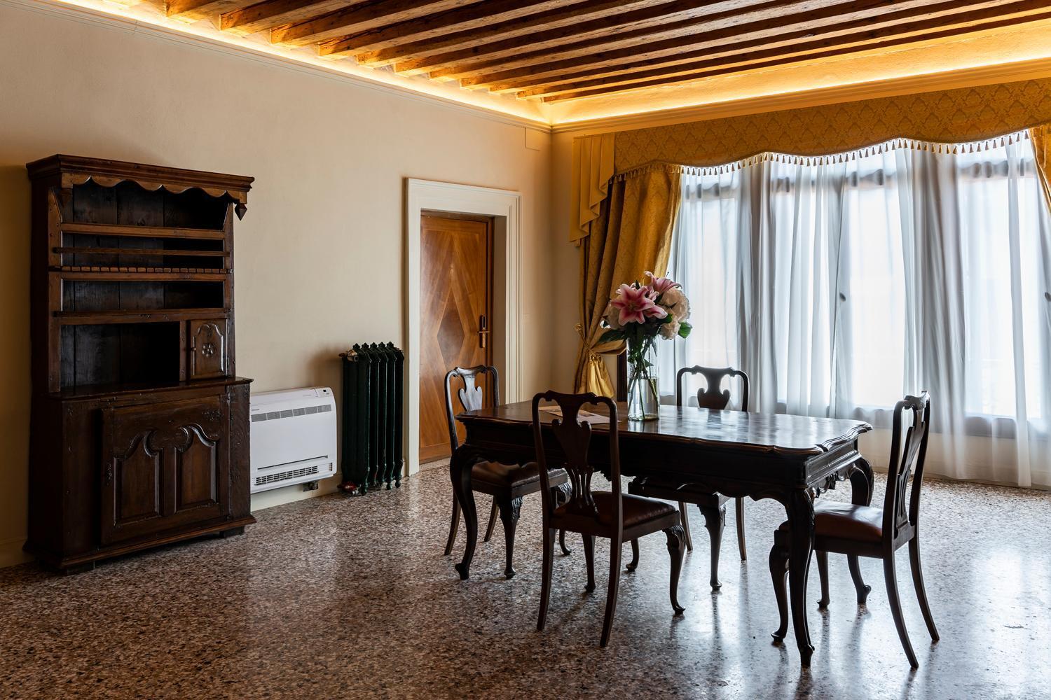Palazzo Titti Rialto Suites Veneţia Exterior foto