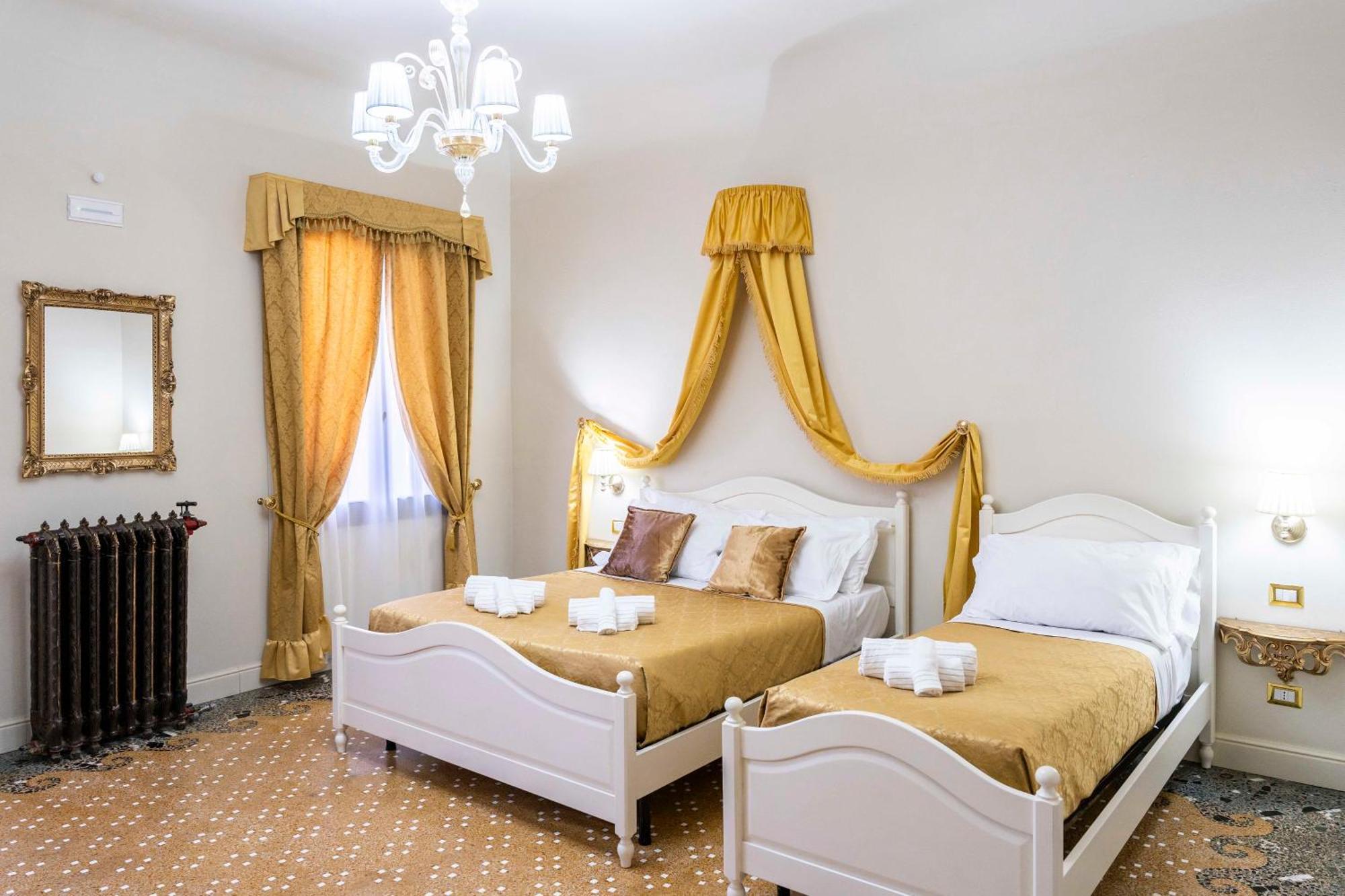 Palazzo Titti Rialto Suites Veneţia Exterior foto